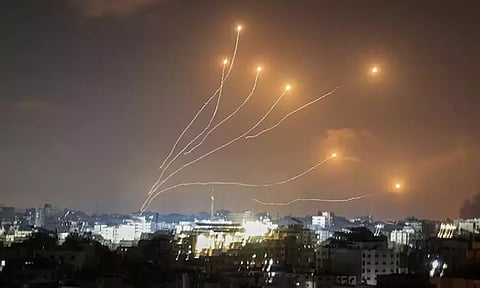 இஸ்ரேல் மீது 200 ராக்கெட்டுகளை ஏவிய ஹிஸ்புல்லா