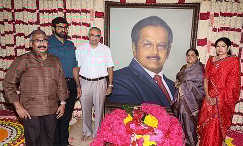 இன்று 89-வது பிறந்தநாள்: டாக்டர் பா.சிவந்தி ஆதித்தனார் நினைவு இல்லத்தில் மலர் தூவி மரியாதை