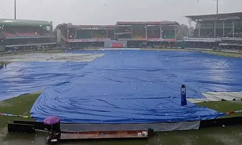 இந்தியா - வங்காளதேசம் டெஸ்ட்: மழை காரணமாக 2-வது நாள் ஆட்டம் தொடங்குவதில் தாமதம்