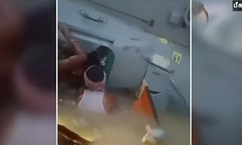 பீகார் வெள்ளத்தில் விழுந்த ராணுவ ஹெலிகாப்டர்