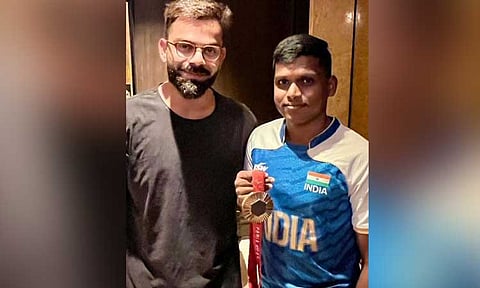 விராட் கோலியை சந்தித்த மாரியப்பன் தங்கவேலு : வைரலாகும் புகைப்படம்