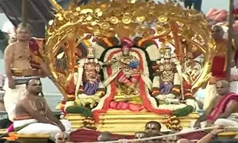 திருப்பதி பிரம்மோற்சவ விழா 4-வது நாள்: கல்ப விருட்ச வாகனத்தில் மலையப்பசாமி வீதிஉலா