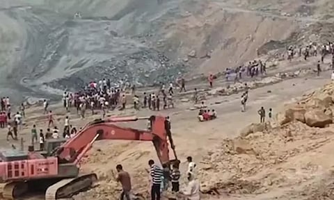 மேற்கு வங்காளம் நிலக்கரி சுரங்கத்தில் வெடி விபத்து: 5 பேர் பலி