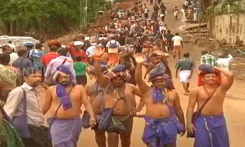 எருமேலியில் கட்டணம் வசூலிக்கும் திட்டத்தை கைவிடுவதாக தேவஸ்தானம் அறிவிப்பு