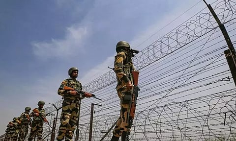காஷ்மீர் எல்லை பகுதியில் ஊடுருவ தயார் நிலையில் 150 பயங்கரவாதிகள்: அதிர்ச்சி தகவல்