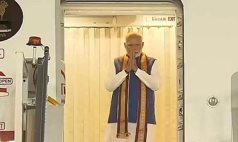 2 நாள் லாவோஸ் பயணம் நிறைவு: டெல்லி திரும்பினார் பிரதமர் மோடி