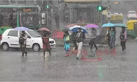 தமிழகத்தில் அடுத்த 3 மணி நேரத்திற்கு 4 மாவட்டங்களில் மழைக்கு வாய்ப்பு - வானிலை மையம் தகவல்