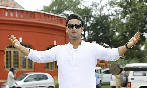 கேரள முதல்-மந்திரியாக நடிக்கும் டோவினோ தாமஸ்