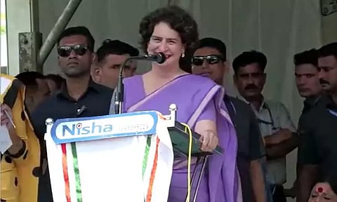 உங்களுக்கு சேவையாற்ற வாய்ப்பு தாருங்கள் - பிரியங்கா காந்தி பேச்சு