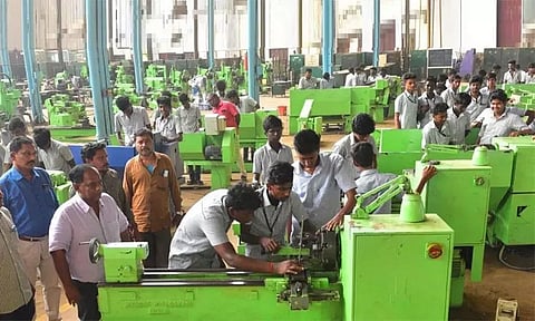 தொழிற்பயிற்சி நிலையங்களில் நேரடி மாணவர் சேர்க்கை 30-ந் தேதி வரை நீட்டிப்பு