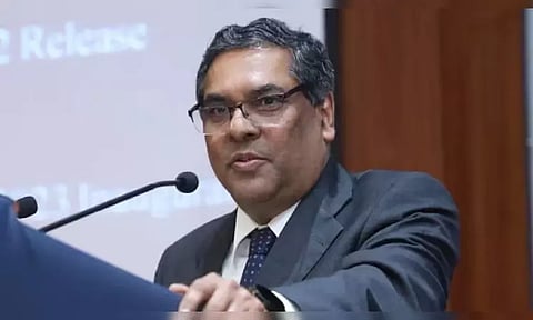 சுப்ரீம் கோர்ட்டு புதிய தலைமை நீதிபதியாக சஞ்சீவ் கன்னா நியமனம்