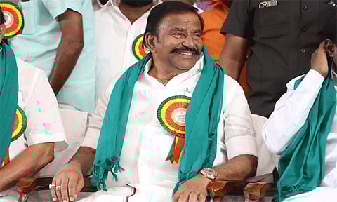 பள்ளிக்கு நிலம் கொடுத்த விவசாயிக்கு வீட்டுமனைப் பட்டா - அமைச்சர் கே.என்.நேரு வழங்கினார்