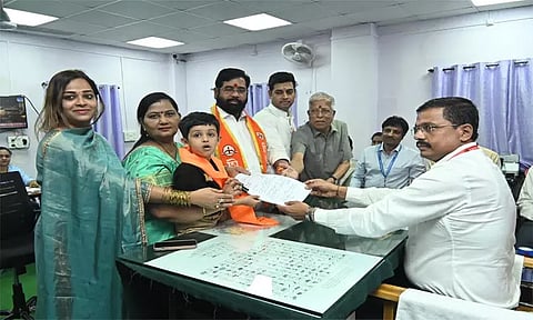 மராட்டிய முதல்-மந்திரி ஏக்நாத் ஷிண்டே வேட்புமனு தாக்கல்