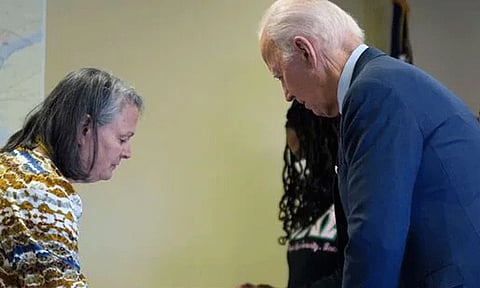 அமெரிக்க அதிபர் தேர்தல்: முன்கூட்டியே வாக்களித்தார் ஜோ பைடன்