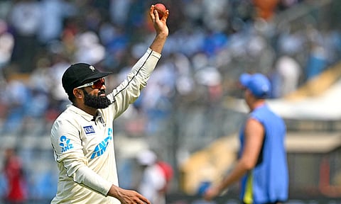 இந்திய மண்ணில் 2-வது வெளிநாட்டு வீரராக மாபெரும் சாதனை படைத்த அஜாஸ் படேல்