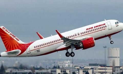 ஏர் இந்தியா விமானத்தில் கிடந்த வெடிமருந்து குப்பி: பயணிகள் அதிர்ச்சி