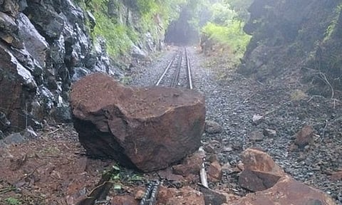 மேட்டுப்பாளையம் - உதகை மலை ரெயில் சேவை இன்று ரத்து