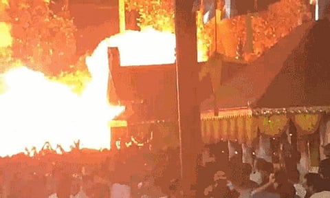 கேரளா கோவில் தீ விபத்து: பலி எண்ணிக்கை 4 ஆக உயர்வு