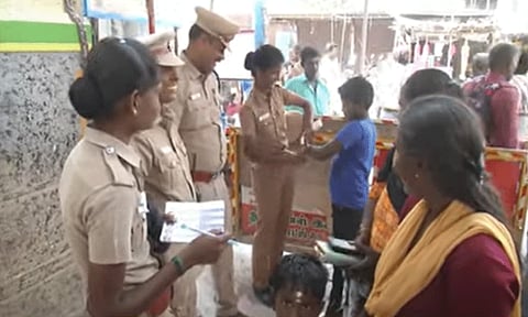 திருச்செந்தூர் சூரசம்ஹாரம்: குழந்தைகள் பாதுகாப்புக்காக போலீசார் மேற்கொண்ட நடவடிக்கை