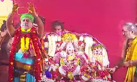 பழனி மலைக்கோவிலில் கந்தசஷ்டி நிறைவு விழா; விமரிசையாக நடந்த திருக்கல்யாண உற்சவம்