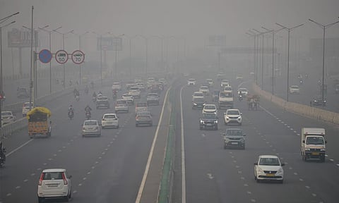 டெல்லி: மிகவும் மோசமான நிலைக்கு சென்ற காற்றின் தரம்...மக்கள் அவதி