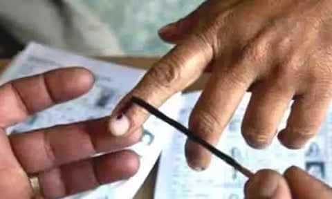 ஜார்க்கண்ட் சட்டசபைக்கு முதல்கட்டமாக 43 தொகுதிகளில் இன்று வாக்குப்பதிவு