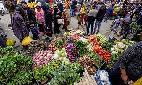 நாட்டின் சில்லறை பணவீக்கம் 6.21 சதவீதமாக உயர்வு - ரிசர்வ் வங்கியின் உச்சவரம்பை தாண்டியது...!