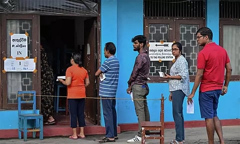 இலங்கையில் நாடாளுமன்ற தேர்தல்: விறுவிறுப்பான வாக்குப்பதிவு