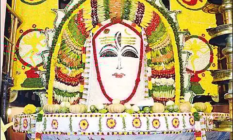 “சோறு கண்ட இடம் சொர்க்கம்” அன்னாபிஷேகத்தை தரிசிப்பதால் கிடைக்கும் அற்புத பலன்கள்