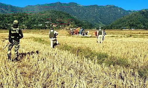 மணிப்பூரில் கடத்தப்பட்ட 6 பேரும் கொலை; பதற்றம்.... மந்திரிகள் வீடு மீது தாக்குதல்