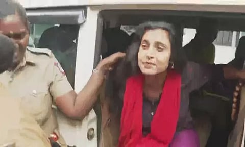 எழும்பூர் நீதிமன்றத்தில் ஆஜர்படுத்தப்பட்டார் நடிகை கஸ்தூரி