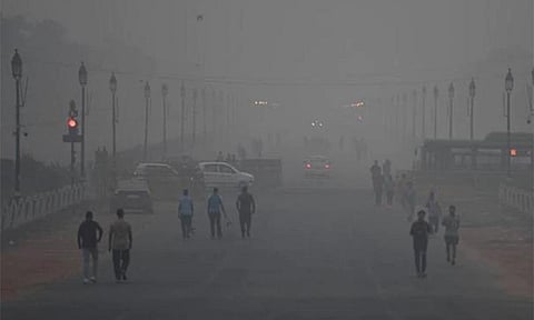 அதிகரிக்கும் காற்று மாசு: டெல்லியில் கடும் கட்டுப்பாடுகள் விதிப்பு