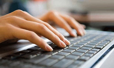 'நீ சமூகத்திற்கு ஒரு சுமை; தயவு செய்து செத்துவிடு...' - மாணவனுக்கு அச்சுறுத்தும் பதில் அளித்த ஏ.ஐ.