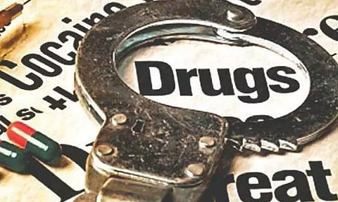 பெங்களூருவில் ரூ.1 கோடி மதிப்பிலான போதைப்பொருட்கள் பறிமுதல்