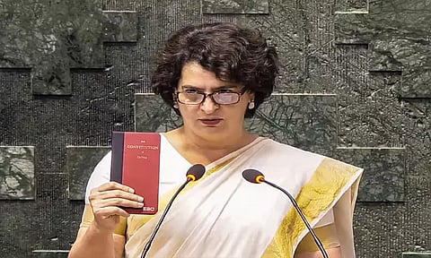 மக்களவையில் வயநாடு எம்.பி.யாக பதவியேற்றார் பிரியங்கா காந்தி