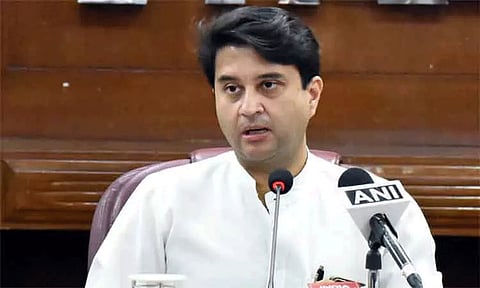 'தேர்தலில் தோல்வி அடைந்தால் வாக்குப்பதிவு இயந்திரத்தை குறை சொல்வதா?' - மத்திய மந்திரி கண்டனம்