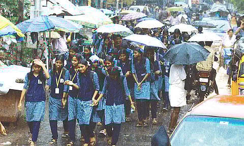 விழுப்புரத்தில் நாளை பள்ளி, கல்லூரிகளுக்கு விடுமுறை