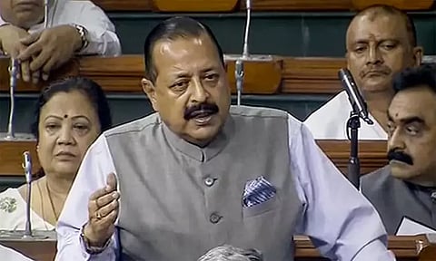 மத்திய அரசு ஊழியர்களின் ஓய்வு வயதில் மாற்றம் செய்ய திட்டமா? - மத்திய மந்திரி பதில்