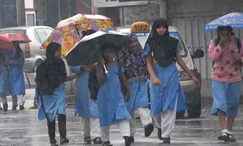 புதுச்சேரியில் நாளை 17 பள்ளிகளுக்கு விடுமுறை