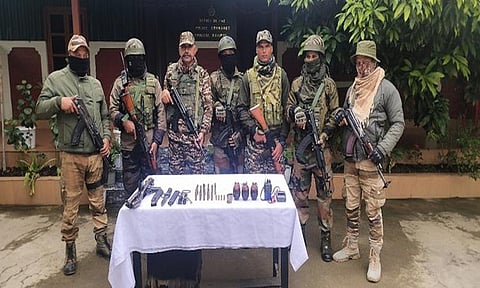 மணிப்பூரில் ஆயுதங்கள் மற்றும் வெடிப்பொருட்கள் பறிமுதல்