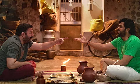 Famous Bollywood actor Anupam Kher praises the film