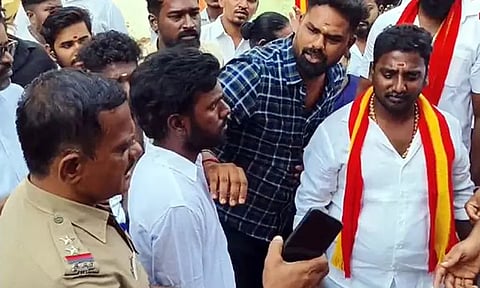 நிவாரணம் வழங்க தவெகவினருக்கு அனுமதி மறுப்பு