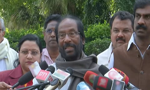 'எதிர்க்கட்சியினர் நாடாளுமன்றத்தில் இருக்க தகுதியற்றவர்கள் என மத்திய மந்திரி சொல்கிறார்' - திருச்சி சிவா எம்.பி.