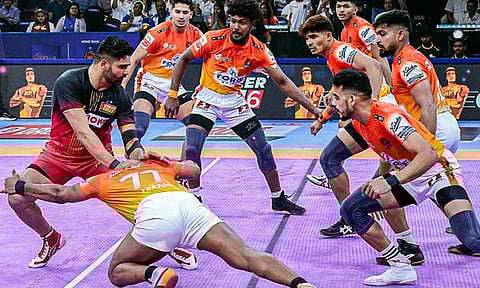 புரோ கபடி லீக்; பெங்களூரு அணியை வீழ்த்தி புனே வெற்றி