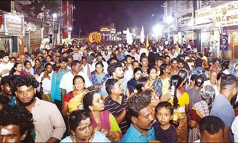 திருவண்ணாமலையில் கடந்த 3 நாட்களில் 1.75 லட்சம் பக்தர்கள் சாமி தரிசனம்