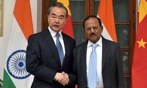 அஜித் தோவல் சீனாவுக்கு பயணம்: இருதரப்பு சிறப்பு பிரதிநிதிகள் பேச்சுவார்த்தையில் நாளை பங்கேற்பு