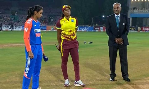 மகளிர் டி20 கிரிக்கெட்; இந்தியாவுக்கு எதிராக வெஸ்ட் இண்டீஸ் அணி பந்துவீச்சு தேர்வு