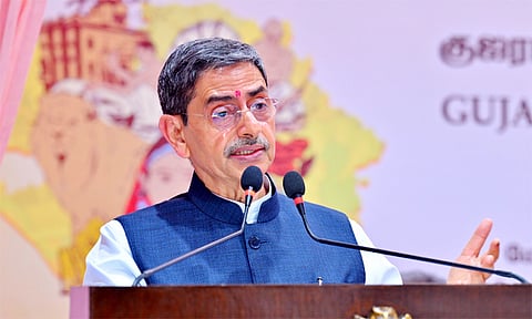 அண்ணாமலை பல்கலை. துணைவேந்தர் நியமன தேடுதல் குழுவை திரும்பப் பெறுக: கவர்னர் ஆர்.என்.ரவி