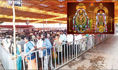 வார விடுமுறை: திருவண்ணாமலையில் 5 மணி நேரம் காத்திருந்து பக்தர்கள் தரிசனம்