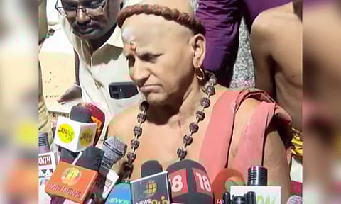 'பெற்றோர்கள் தங்கள் பிள்ளைகளை கண்காணிக்க வேண்டும்' - மதுரை ஆதீனம்